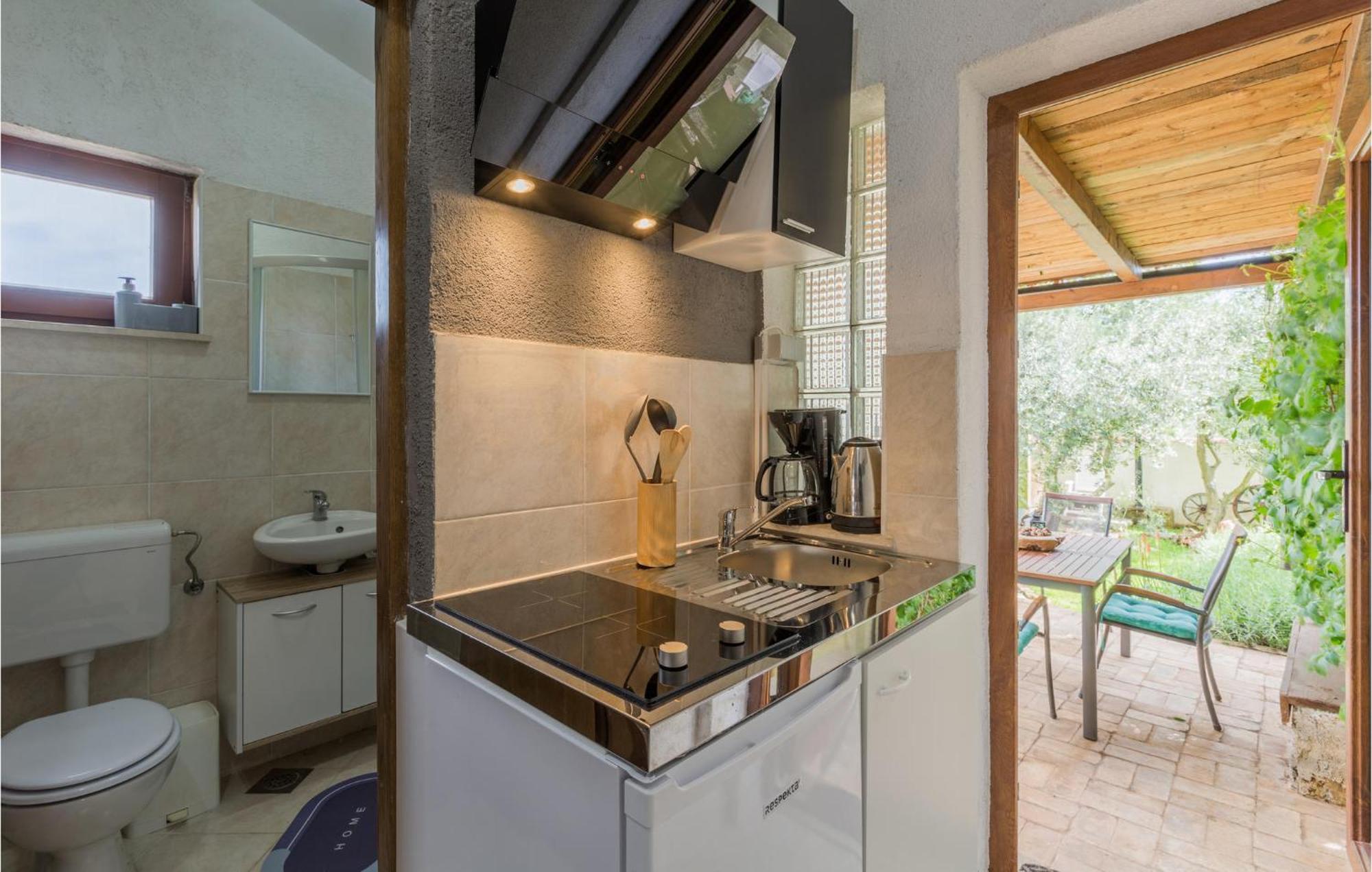 Beautiful Apartment In Jadreski With Wifi 외부 사진
