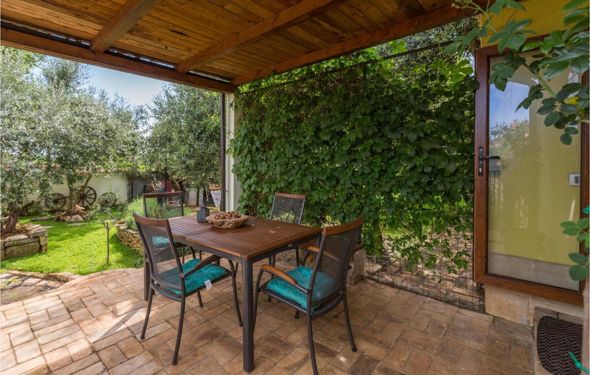 Beautiful Apartment In Jadreski With Wifi 외부 사진